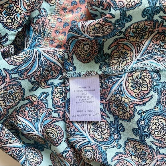 DR2 Daniel Rainn Blouse Top Women Floral Roll Tab Sleeves Tassel Ties Size M - Picture 4 of 10